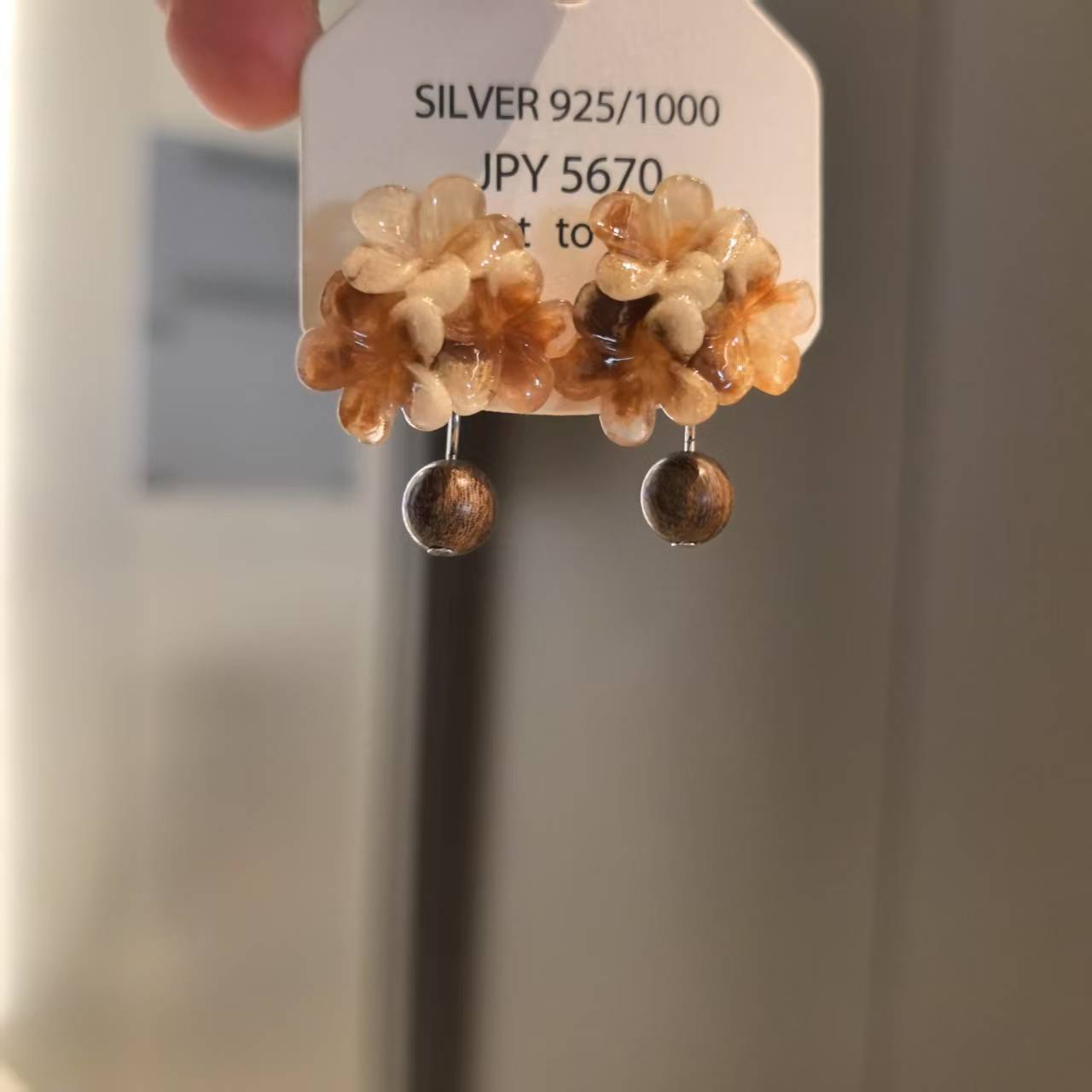 Wholesale Retro Hong Kong style circle contrasting color earrings